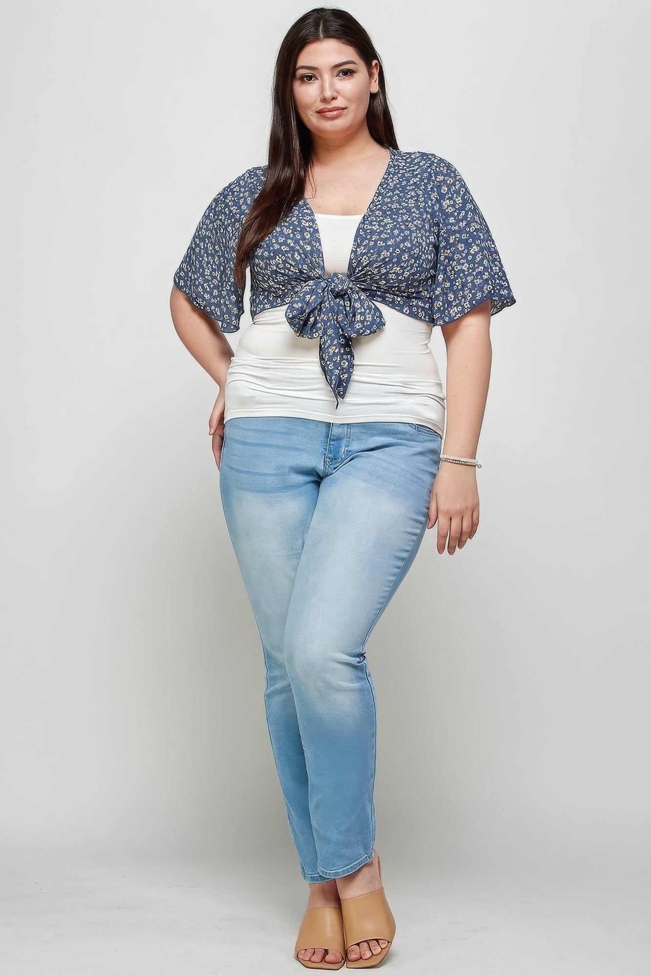 Plus Size Ditsy Floral Print Cropped Bolero Cardigan